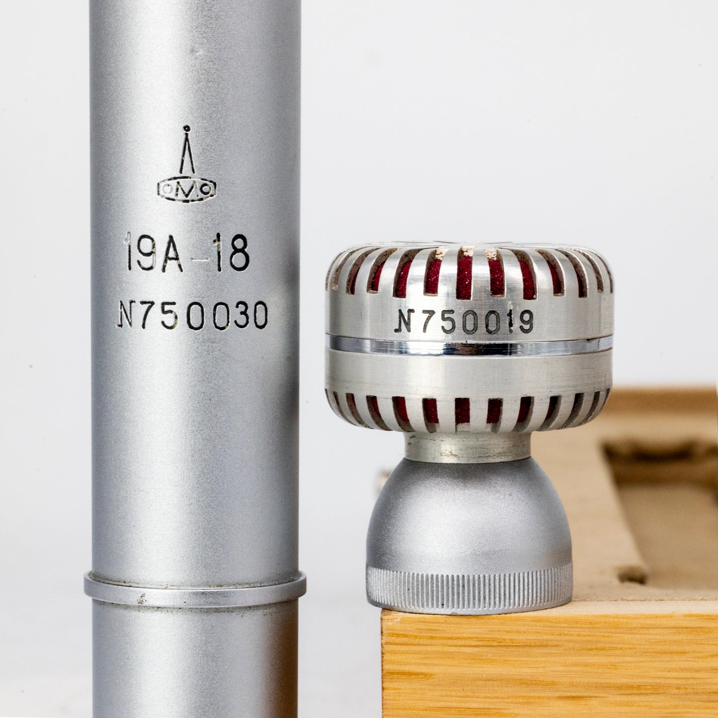 LOMO 19a18 - N750030 Tube Microphone