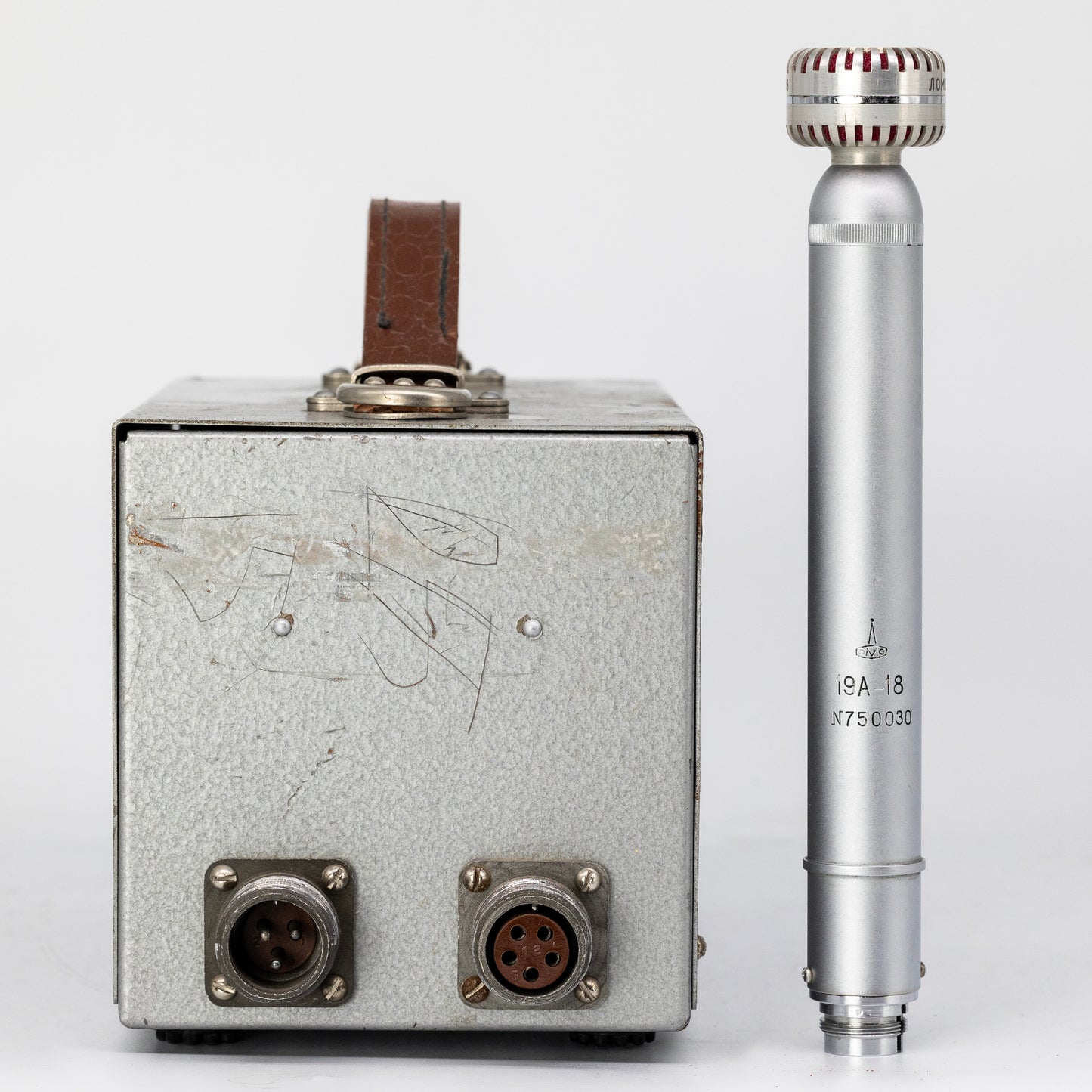 LOMO 19a18 - N750030 Tube Microphone
