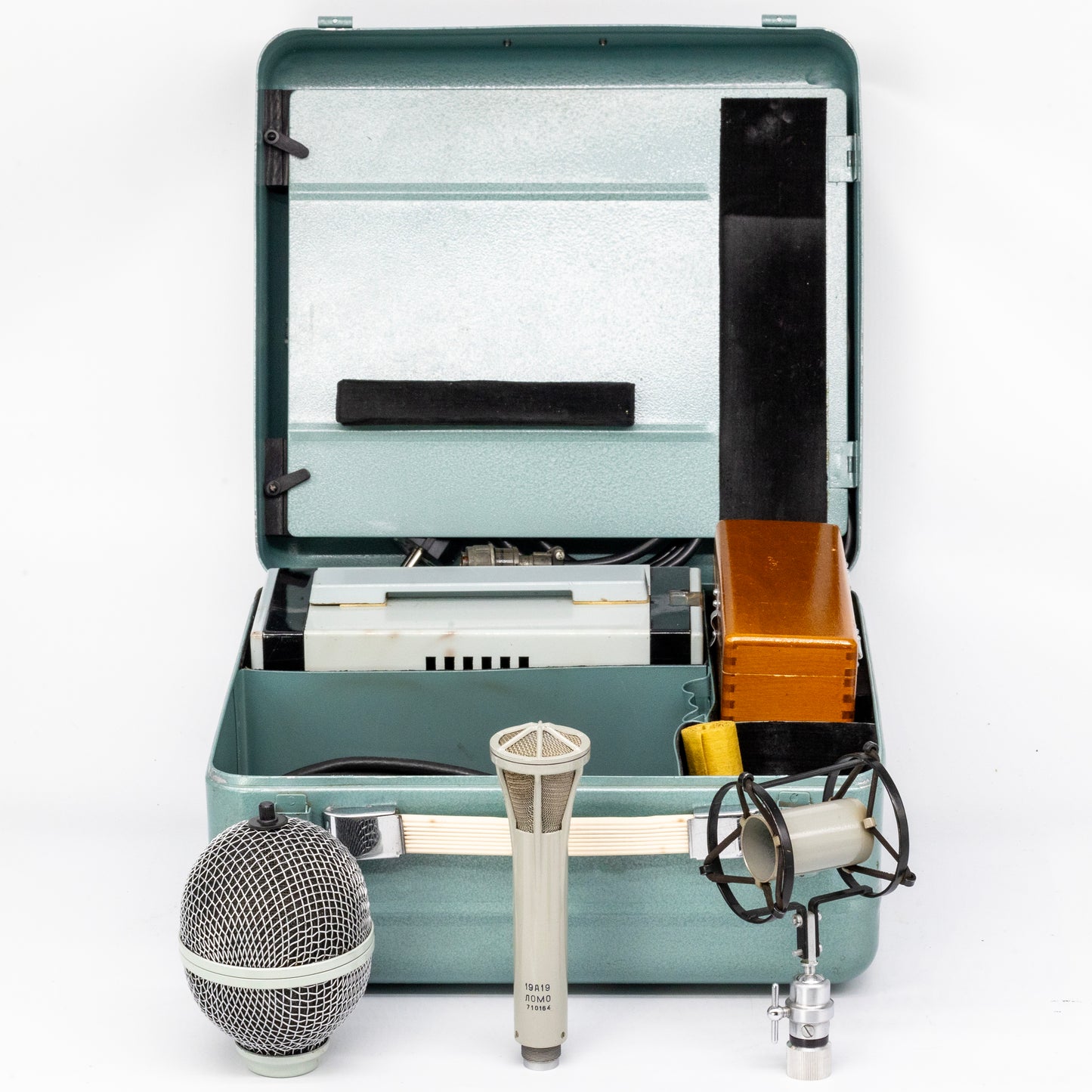 LOMO 19a19 - #710164 Tube Microphone