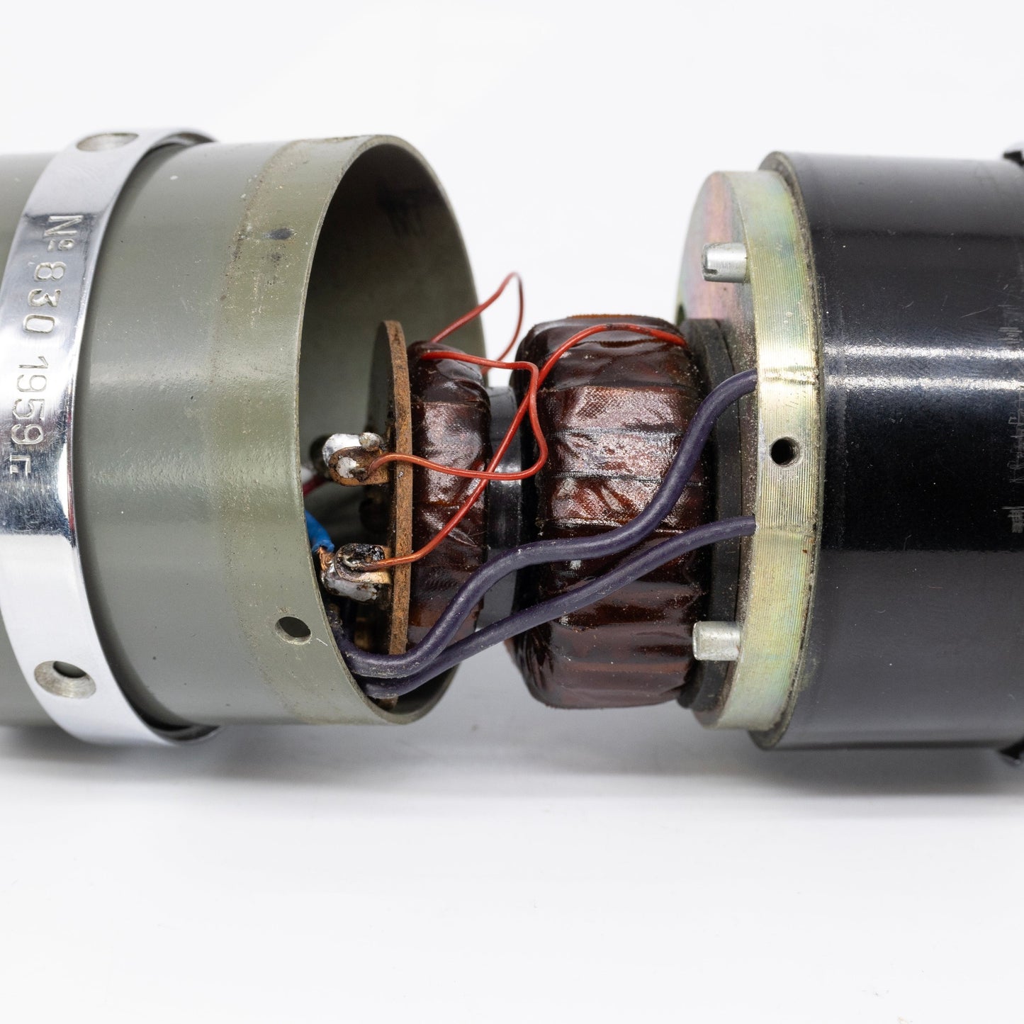 Oktava ML11M - 1959 - N830 Ribbon Microphone