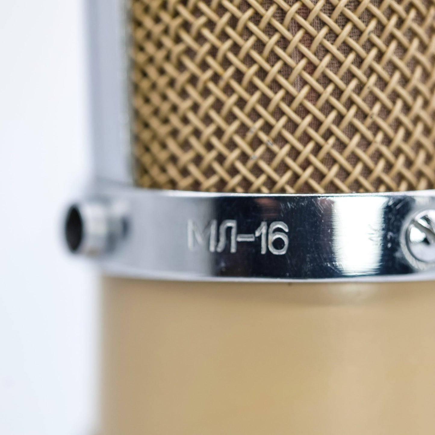Oktava ML16 1969 - No 96 Ribbon Microphone