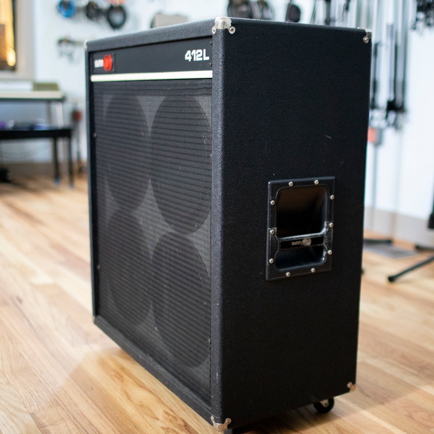 Sunn 412L Guitar Speaker Cabinet