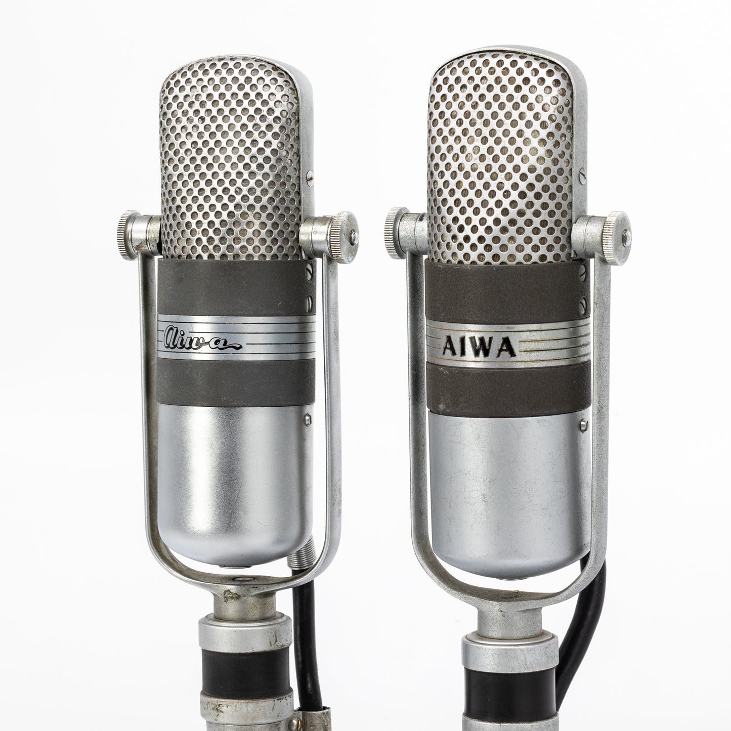 Aiwa VM16 #1201 caps logo Ribbon Microphone