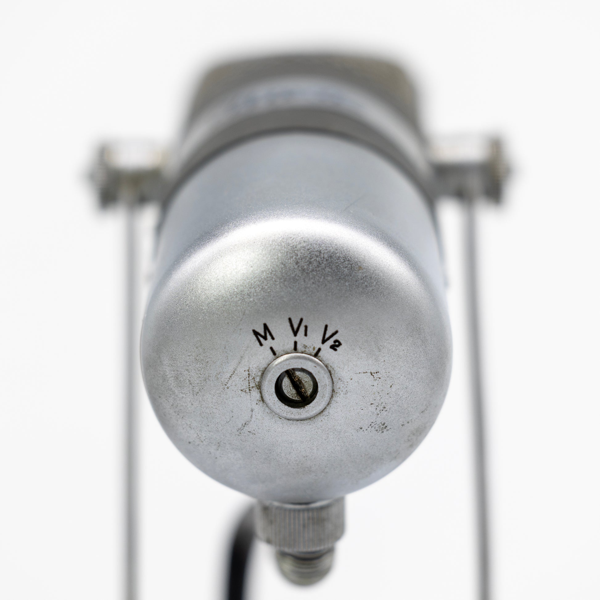 Aiwa VM16 #601 script logo Ribbon Microphone