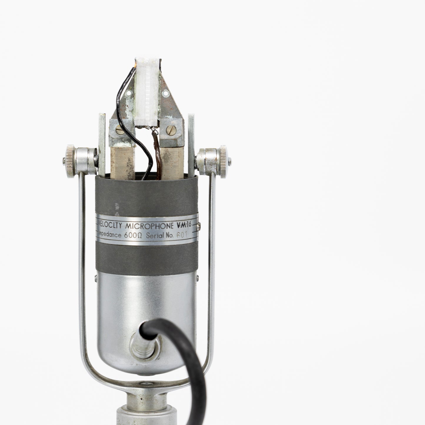 Aiwa VM16 #601 script logo Ribbon Microphone