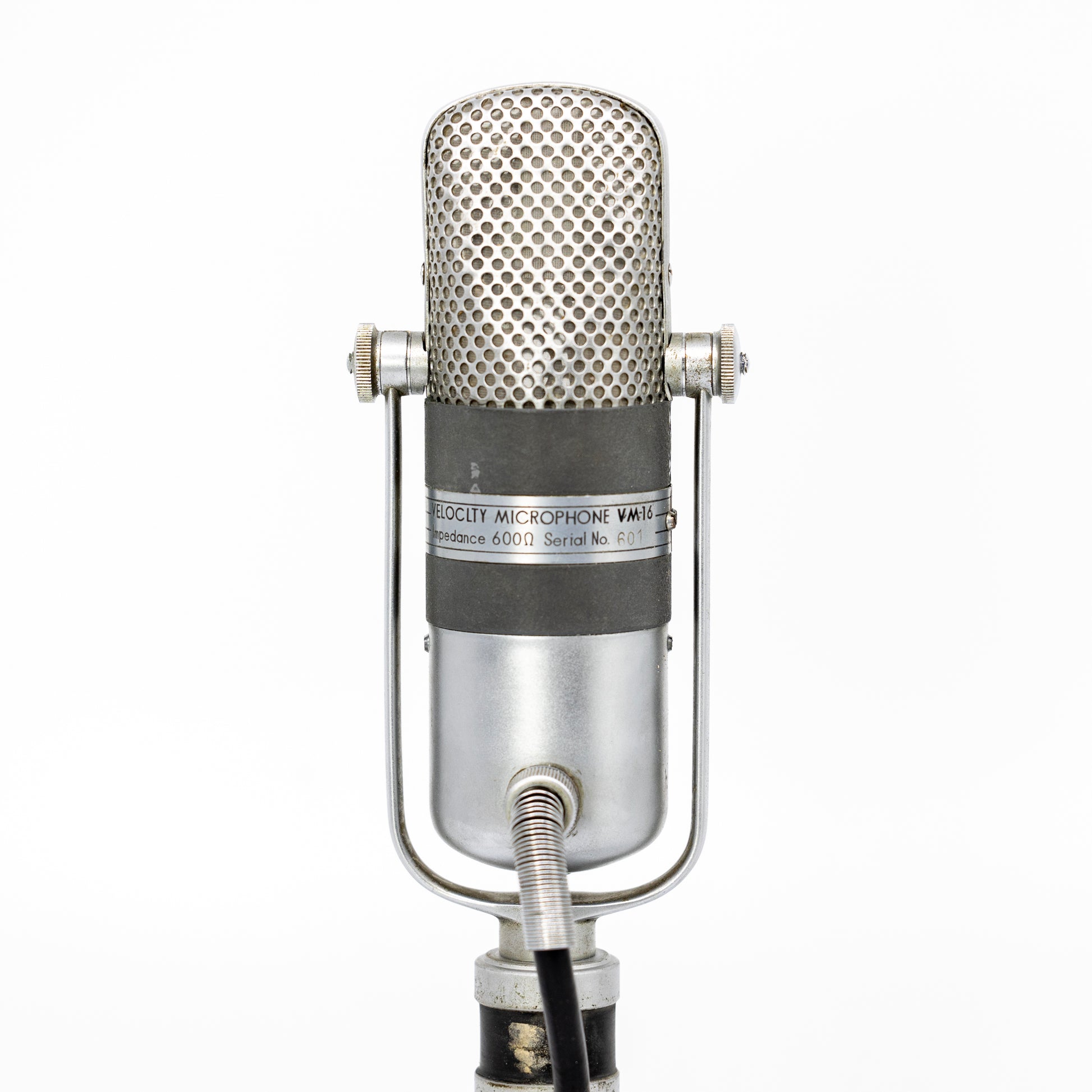 Aiwa VM16 #601 script logo Ribbon Microphone