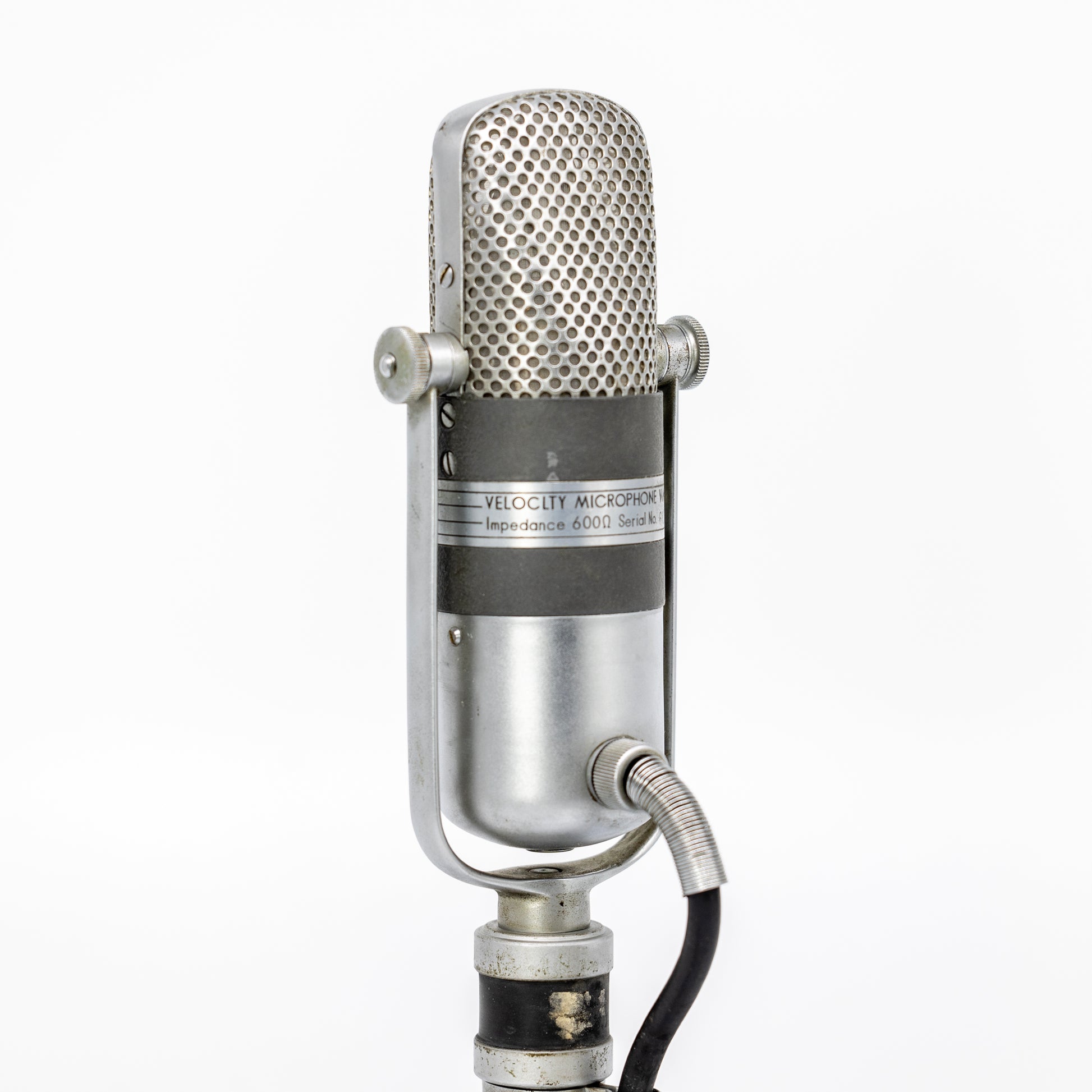 Aiwa VM16 #601 script logo Ribbon Microphone