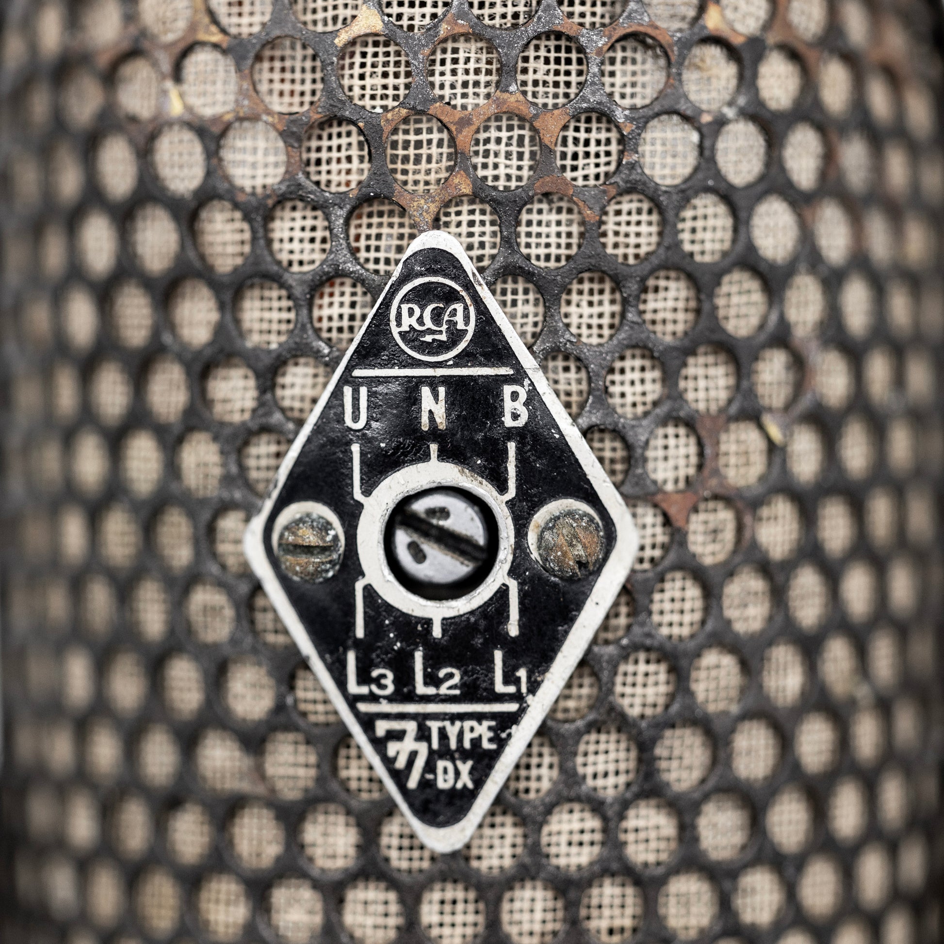RCA 77DX Ribbon Microphone